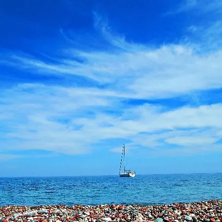 Golden Sunrise Hotel Gennadi