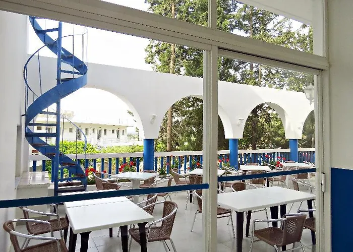 Golden Sunrise Hotel